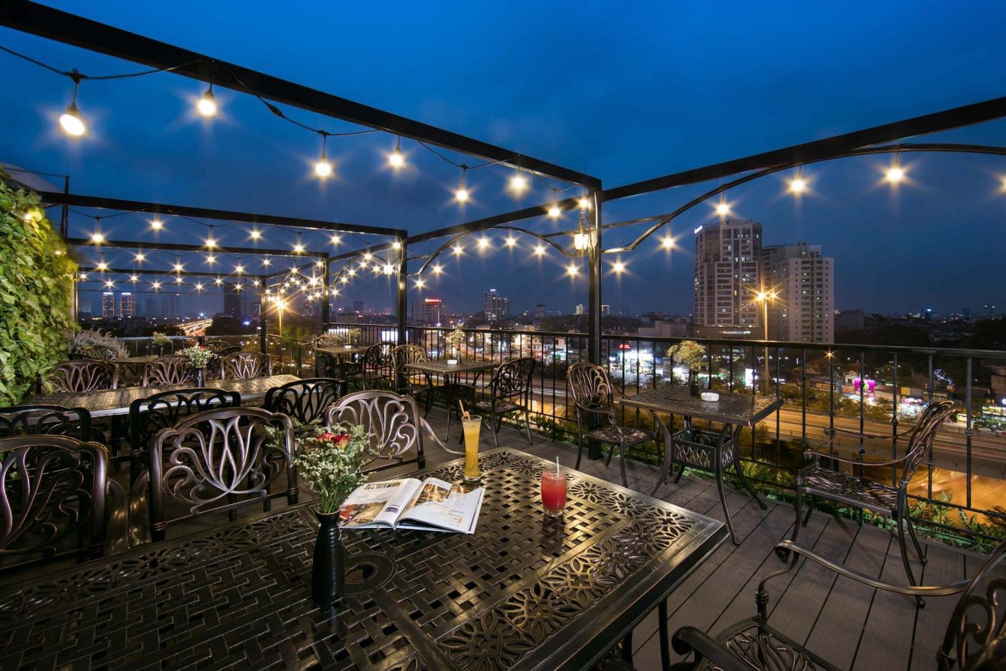 22land & Khách sạn Hà Nội